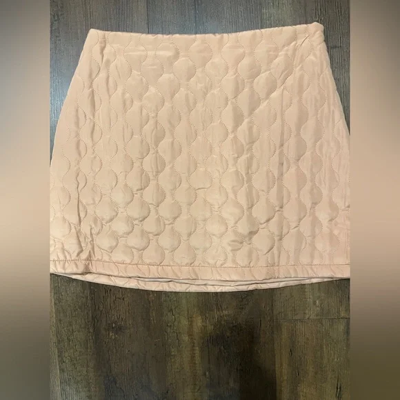 NWT Puffer Quilted Mini Skirt Insulated/Fully lined Women's Beige/Chestnut M - Picture 2 of 6